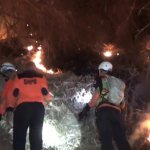Lima Hektare Lahan Gunung Kacapi Terbakar, Pemadaman Terkendala Titik Api Berada di Puncak, JurnalSuma