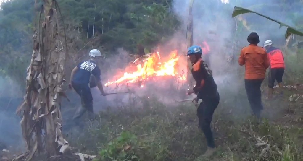 Lahan Bambu Seluas Satu Hektare di Rancamulya Terbakar, JurnalSuma
