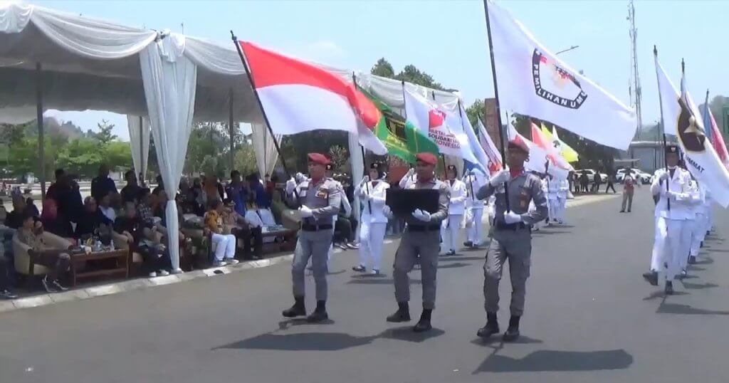 Lepas Kirab Pemilu 2024: Pj Bupati Sumedang Herman Suryatman, Target 84 Persen Partisipasi Pemilih Tercapai, JurnalSuma