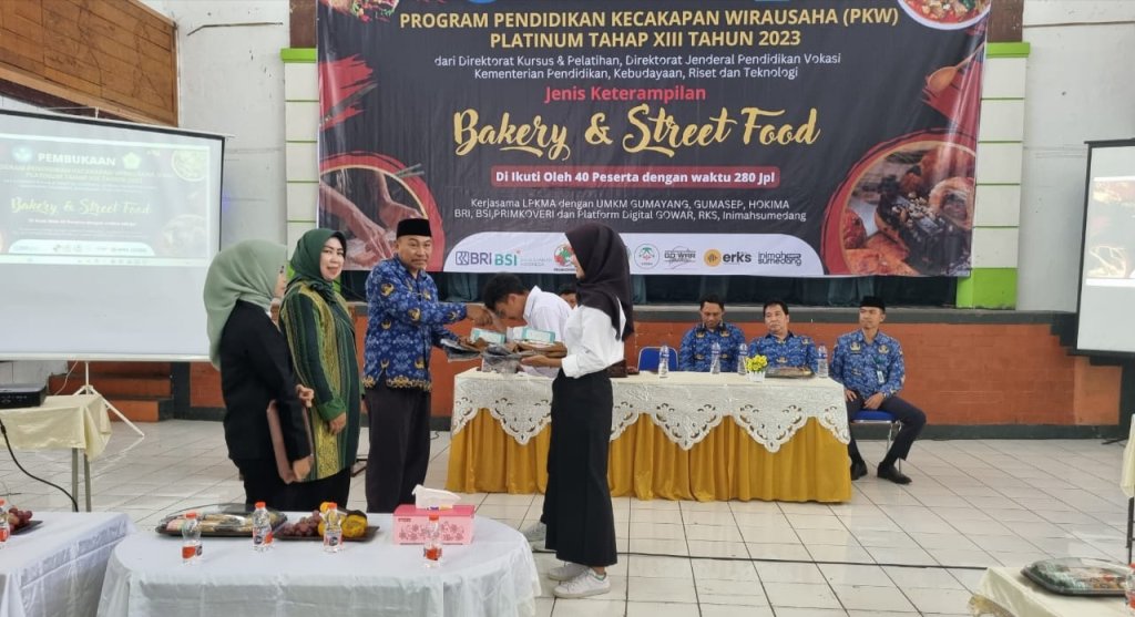 40 Siswa Jalani PKW yang Digelar LPKMA Sumedang Program Kemendikbudristek, JurnalSuma