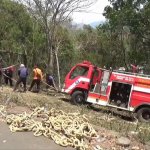 Mobil Damkar yang Terjun ke Jurang di Sumedang Berhasil Dievakusi, Petugas Terkendala Lokasi Terjal, JurnalSuma