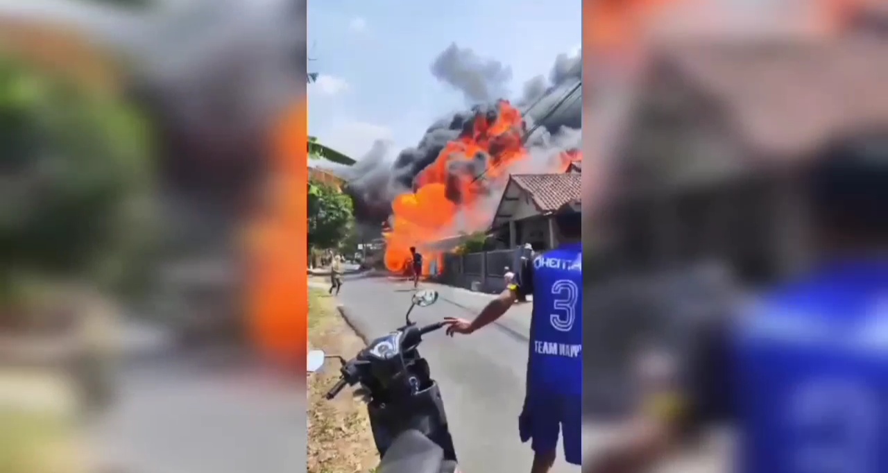 Pom Bensin Mini di Sumedang Terbakar, JurnalSuma