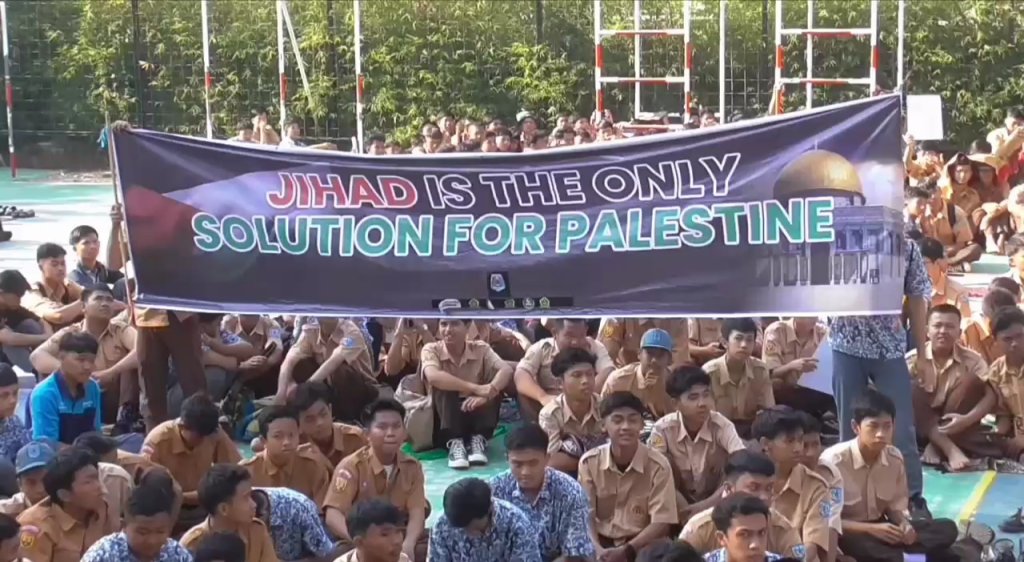Ratusan Siswa di Sumedan, Gelar Aksi Peduli dan Doa Bersama untuk Palestina, JurnalSuma