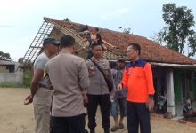 Puting Beliung di Cijeruk Rusak 60 Rumah Warga, Jurnal Suma