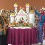 Peringati Hari Ibu, Srikandi Garnish dan Persikindo Sumedang Buat Tumpeng Istana Kerajaan, Jurnal Suma