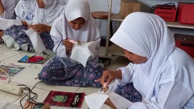 Angkat Kearifan Lokal, Siswa SMP Diajarkan Membatik Kasumedangan, Jurnal Suma