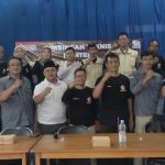 Foto bersama usai Bimtek Pengawasan Logistik dan Pengawasan Masa Kampanye Pemilu 2024.