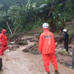 Longsor Tutup Akses Jalan Provinsi, Akses Penghubung Sumedang-Subang Terputus, Jurnal Suma