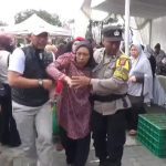 Seorang Warga di Sumedang Nyaris Pingsan saat Antre di Operasi Pasar Murah