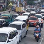 H+1 Lebaran, Arus Lalu Lintas di Jalur Arteri maupun Pintu Keluar Tol Sumedang Kota Padat Merayap