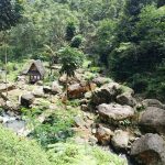 Menikmati Syahdunya Wisata Alam Curug Gorobog di Sumedang