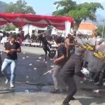 Aksi Demontrasi di Alun-alun Sumedang Berakhir Ricuh dan Mencekam
