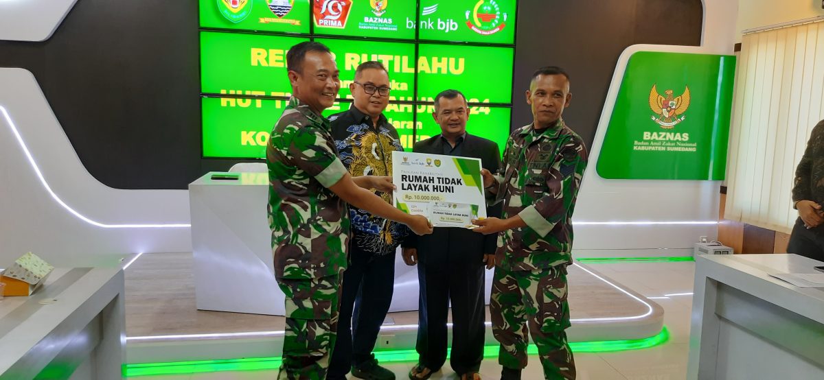 Kodim 0610 Sumedang dan Baznas Rehab 15 Rutilahu di HUT ke-76 TNI