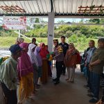 100 Warga Desa Margalaksana Terima Bantuan Sembako di HUT ke-73 Humas Polri