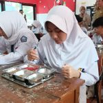 Makan Bergizi Gratis di Sumedang Mulai Digelar, Sasar 3.227 Sekolah SD dan SMP