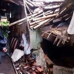 Diduga Sudah Lapuk, Rumah Warga di Sumedang Ambruk