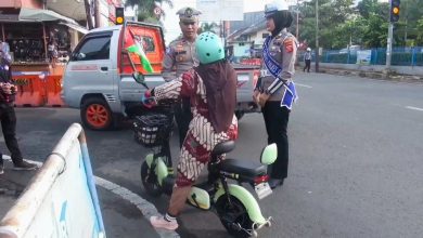 Pengendara Sepeda Listrik di Sumedang Terjaring Operasi Keselamatan Lodaya 2025