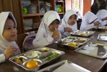 Program Makan Bergizi Gratis Mulai Diberikan di 4 Sekolah di Tanjungsari Sumedang