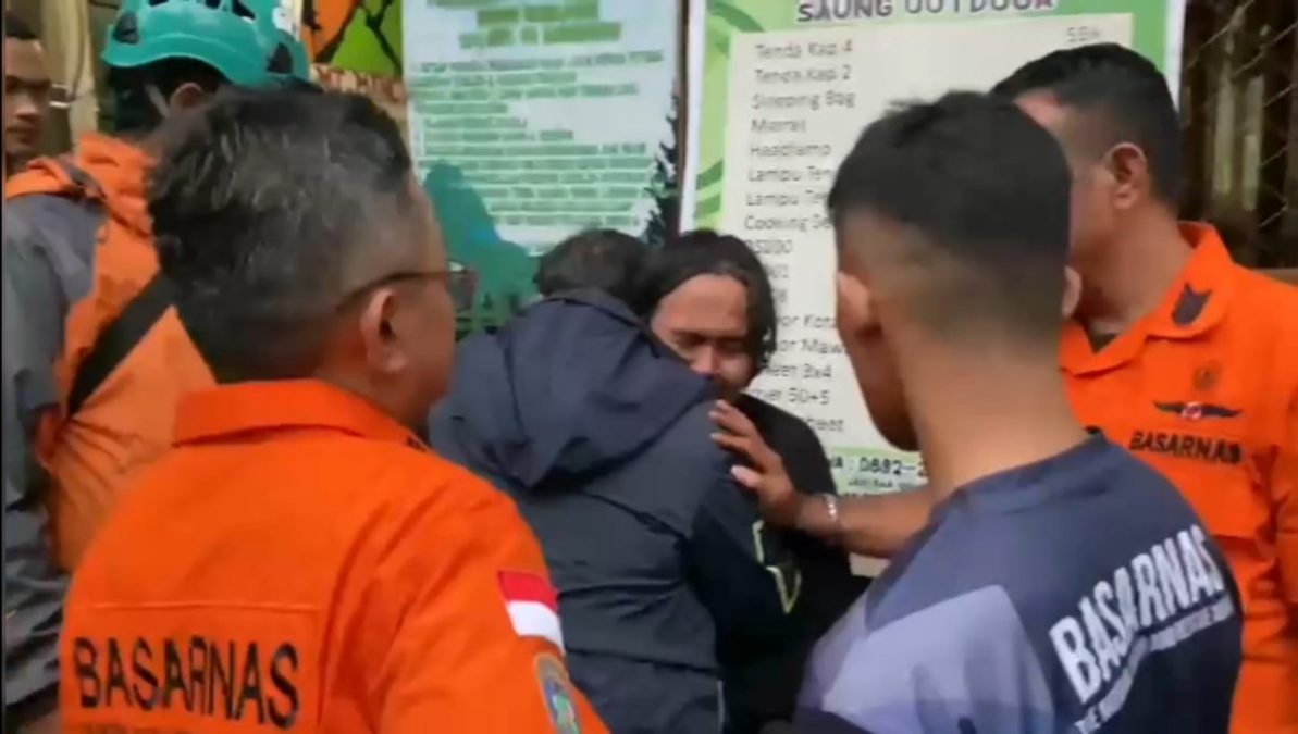 Tersesat Dua Hari di Gunung Manglayang, Wendy Akhirnya Ditemukan Selamat