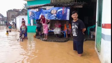 Banjir Mulai Surut, Warga Cimanggung Masih Waspadai Ancaman Air Menggenang