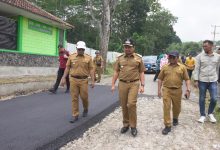 Pastikan Mudik Lancar, Bupati Sumedang Tinjau Perbaikan Jalan Conggeang-Ujungjaya