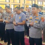 Jajaran Polres Sumedang Gelar Shalat Ghaib untuk Tiga Anggota Polri yang Gugur di Way Kanan Lampung