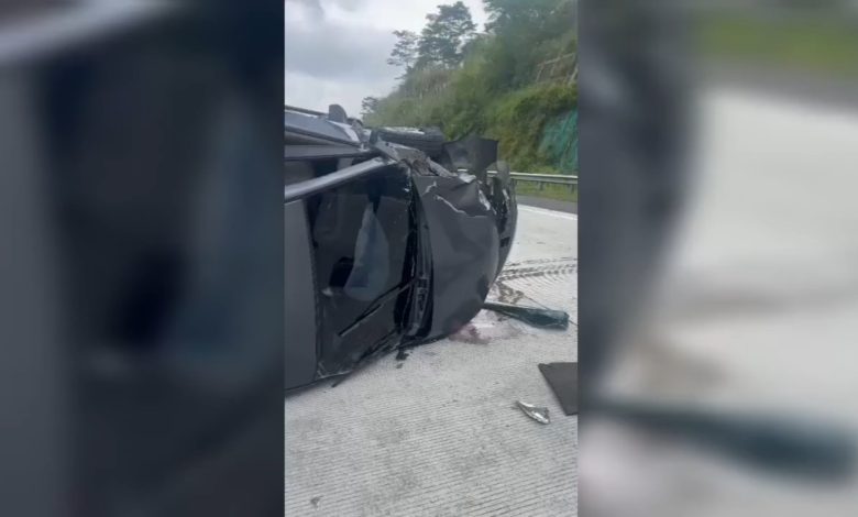 Mobil Rombongan RSUD Cirebon Terbalik di Tol Cisumdawu, 7 Orang Luka-Luka