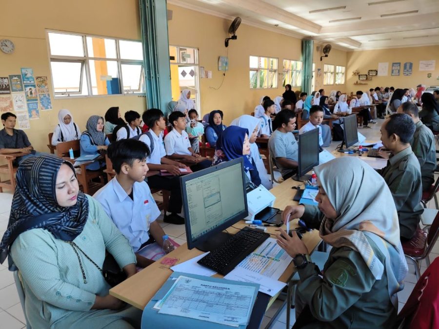 Gangguan Server Warnai Hari Pertama SPMB di SMKN Situraja Sumedang