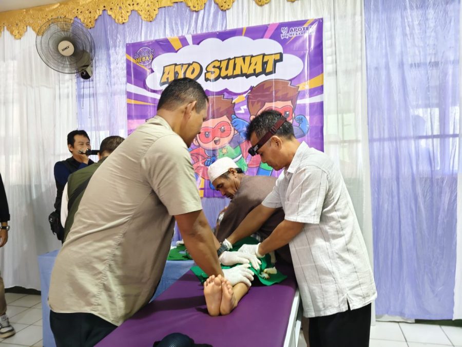 SDN Sukajadi Sumedang Gelar Khitanan Gratis, Beri Manfaat Bagi Masyarakat