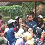 Akhir Pekan, Warga Sumedang Jalan Sehat Bareng Perempuan Jepang