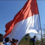 Semarak Kemerdekaan ke-80, Bendera Merah Putih Dikibarkan di Gunung Kacapi Sumedang