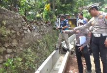 Polda Jabar Lakukan Olah TKP Kecelakaan Maut Rombongan Peziarah di Cae Sumedang