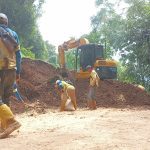 Tebing 20 Meter Longsor, Jalur Provinsi Sumedang-Subang Lumpuh Total