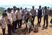 Polres Sumedang Sulap Lahan Bekas Tambang Jadi Kebun Buah Produktif