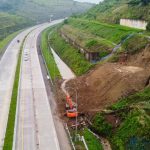 Arus Lalin di Tol Cisumdawu Tetap Jalan Satu Lajur Usai Tebing Longsor di KM 177