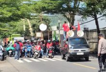 Aksi Hari Buruh di Sumedang, PEPPSI Tutup Jalur Nasional dan Ajukan 6 Tuntutan