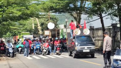 Aksi Hari Buruh di Sumedang, PEPPSI Tutup Jalur Nasional dan Ajukan 6 Tuntutan