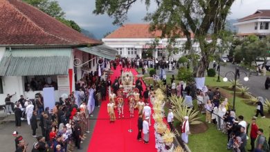 Milangkala Tatar Sunda, Mahkota Binokasih Diarak Keliling Jawa Barat Dimulai di Sumedang